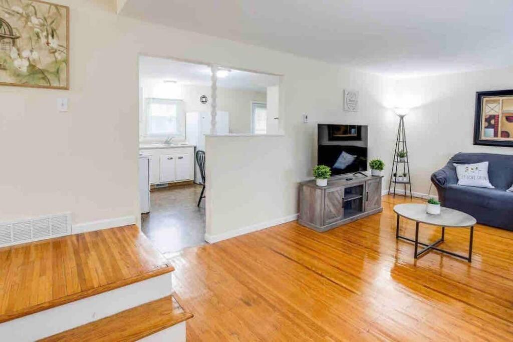 Amazing Ranch Mins Away From Airprt/Rit/Dwtn/Uofr Apartment Rochester Luaran gambar