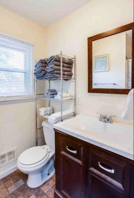 Amazing Ranch Mins Away From Airprt/Rit/Dwtn/Uofr Apartment Rochester Luaran gambar